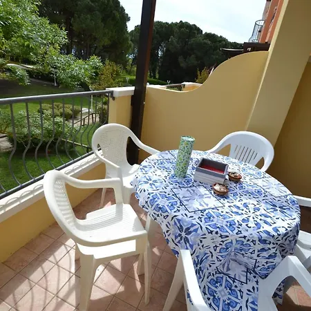 Apartment Seaside With Shared Pool *