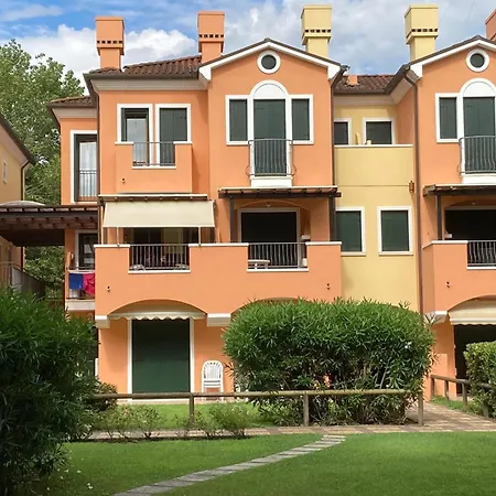 Appartement Seaside With Shared Pool Bibione